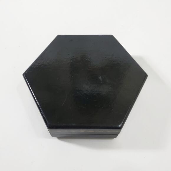 Vintage Snow Maiden Снегу́рочка Russian Lacquer Hexagon Box - Picture 4 of 6